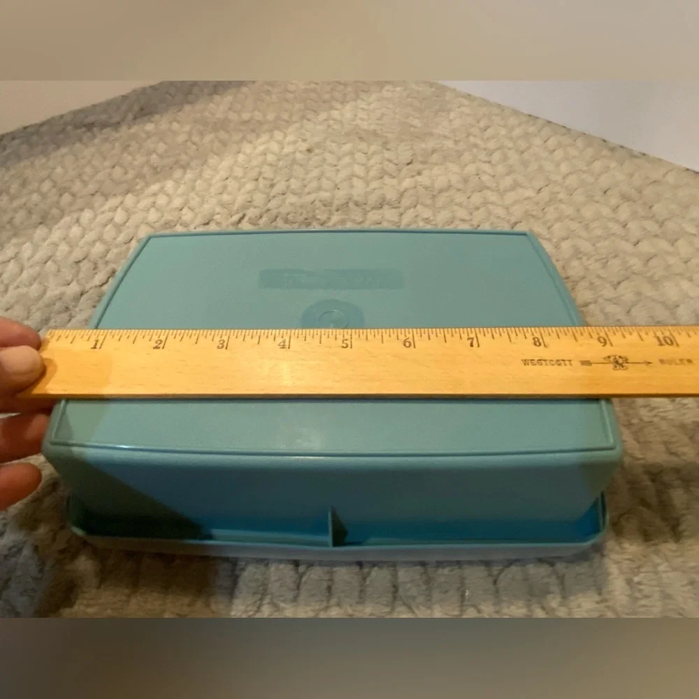 Vintage Tupperware sewing box 7 in all boxes 3 comes out and good snap on Lid